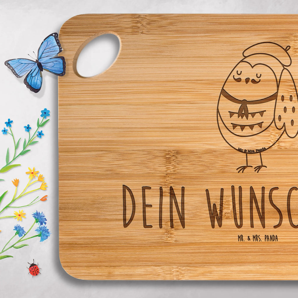 Personalisiertes Schneidebrett Eule Frankreich Personalisiertes Schneidebrett, Schneidebrett Mit Herzen Und Wunschtext, Schneidebrett Familie Mit Namen, Schneidebrett Mit Motiv Und Namen, Schneidebrett Mit Initialen, Schneidebrett Mit Spruch Und Namen, Hochwertiges Schneidebrett Mit Gravur, Schneidebrett Hochzeit Geschenk Mit Gravur, Schneidebrett Mit Namen, Schneidebrett Mit Gravur, Personalisiertes Küchenbrett, Schneidebrett Für Grillfans Mit Gravur, Schneidebrett Mit Wunschtext, Schneidebrett Mit Datum, Schneidebrett Mit Personalisierung, Holzbrett Mit Gravur, Schneidebrett Geschenk Personalisiert, Schneidebrett Geburtstag Mit Gravur, Schneidebrett individuell, Schneidebrett Für Paare Mit Namen, Frühstücksbrett Mit Namen, Werbegeschenk mit Firmennamen, Schneidebrett selber gestalten, Schneidebrett Selbst Gestalten, Werbegeschenk mit Text, Schneidebrett Bambus Mit Gravur, Personalisiertes Bambus Schneidebrett, Bambusbrett Mit Namen, Küchenbrett Mit Namen, Geschenkidee Schneidebrett Mit Namen, Schneidebrett Mit Logo, Schneidebrett Holz Mit Namen, Bambusbrettchen Mit Gravur, Eule, Frankreich, Spruch Französisch, Spruch schön, Eule Deko, Eulen, La vie est belle, das Leben ist schön, Owl, hibou