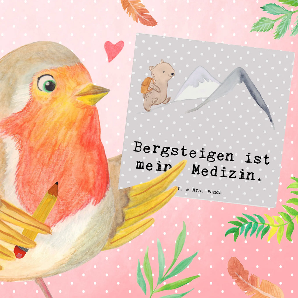 Deluxe Karte Bär Bergsteigen Klappkarte, Geburtstagskarte, Karte, Glückwunschkarte, Hochwertige Grußkarte, Hochzeitskarte, Hochwertige Klappkarte, Grußkarte, Einladungskarte, Geschenk, Sport, Sportart, Hobby, Schenken, Danke, Dankeschön, Auszeichnung, Gewinn, Sportler, Alpinismus, Alpinwandern, wandern, Trekking, Bergsteigen, Bergsport