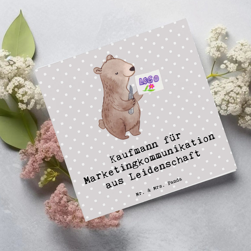 Deluxe Karte Kaufmann für Marketingkommunikation Leidenschaft Einladungskarte, Klappkarte, Grußkarte, Glückwunschkarte, Geburtstagskarte, Hochwertige Klappkarte, Karte, Hochzeitskarte, Hochwertige Grußkarte, Beruf, Ausbildung, Jubiläum, Abschied, Rente, Kollege, Kollegin, Geschenk, Schenken, Arbeitskollege, Mitarbeiter, Firma, Danke, Dankeschön