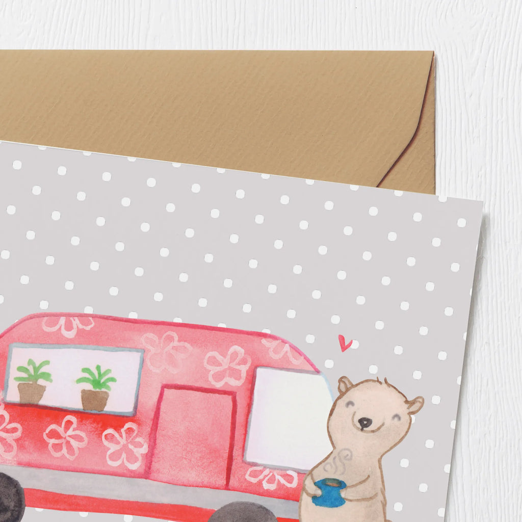 Deluxe Karte Bär Camper Hochwertige Klappkarte, Karte, Hochzeitskarte, Klappkarte, Hochwertige Grußkarte, Geburtstagskarte, Grußkarte, Glückwunschkarte, Einladungskarte, Geschenk, Sport, Sportart, Hobby, Schenken, Danke, Dankeschön, Auszeichnung, Gewinn, Sportler, Roadtrip, Campen, Wohnmobil, Campingplatz, Camper, Urlaub, Zelten