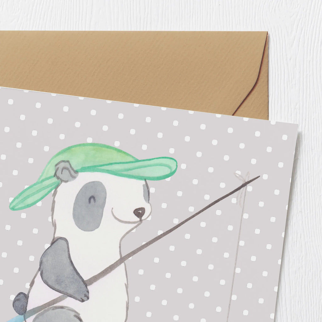 Deluxe Karte Panda Angeln Karte, Grußkarte, Klappkarte, Einladungskarte, Hochzeitskarte, Hochwertige Grußkarte, Glückwunschkarte, Hochwertige Klappkarte, Geburtstagskarte, Geschenk, Sport, Sportart, Hobby, Schenken, Danke, Dankeschön, Auszeichnung, Gewinn, Sportler, angeln, Angelverein, Angelsport, Hobbyangler, angeln gehen, Angler