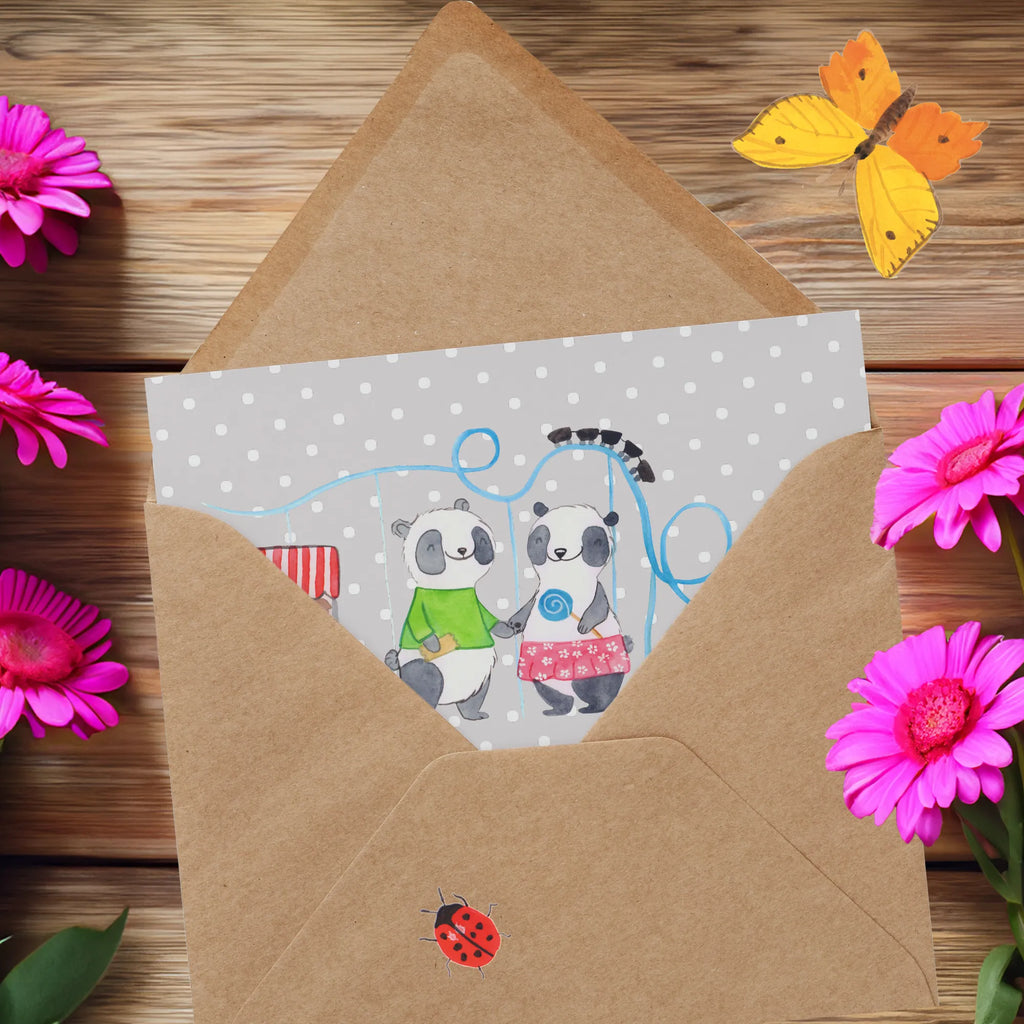 Deluxe Card pandas visit amusement park Geburtstagskarte, Karte, Hochwertige Klappkarte, Hochwertige Grußkarte, Klappkarte, Hochzeitskarte, Einladungskarte, Glückwunschkarte, Grußkarte, Geschenk, Sport, Sportart, Hobby, Schenken, Danke, Dankeschön, Auszeichnung, Gewinn, Sportler, Achterbahn fahren, Freizeitpark besuchen