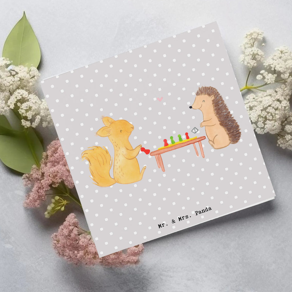 Deluxe Karte Eichhörnchen Gesellschaftsspiele Glückwunschkarte, Einladungskarte, Karte, Klappkarte, Hochwertige Klappkarte, Geburtstagskarte, Hochzeitskarte, Grußkarte, Hochwertige Grußkarte, Geschenk, Sport, Sportart, Hobby, Schenken, Danke, Dankeschön, Auszeichnung, Gewinn, Sportler, Spielen, Gesellschaftsspiele, Spieleabend