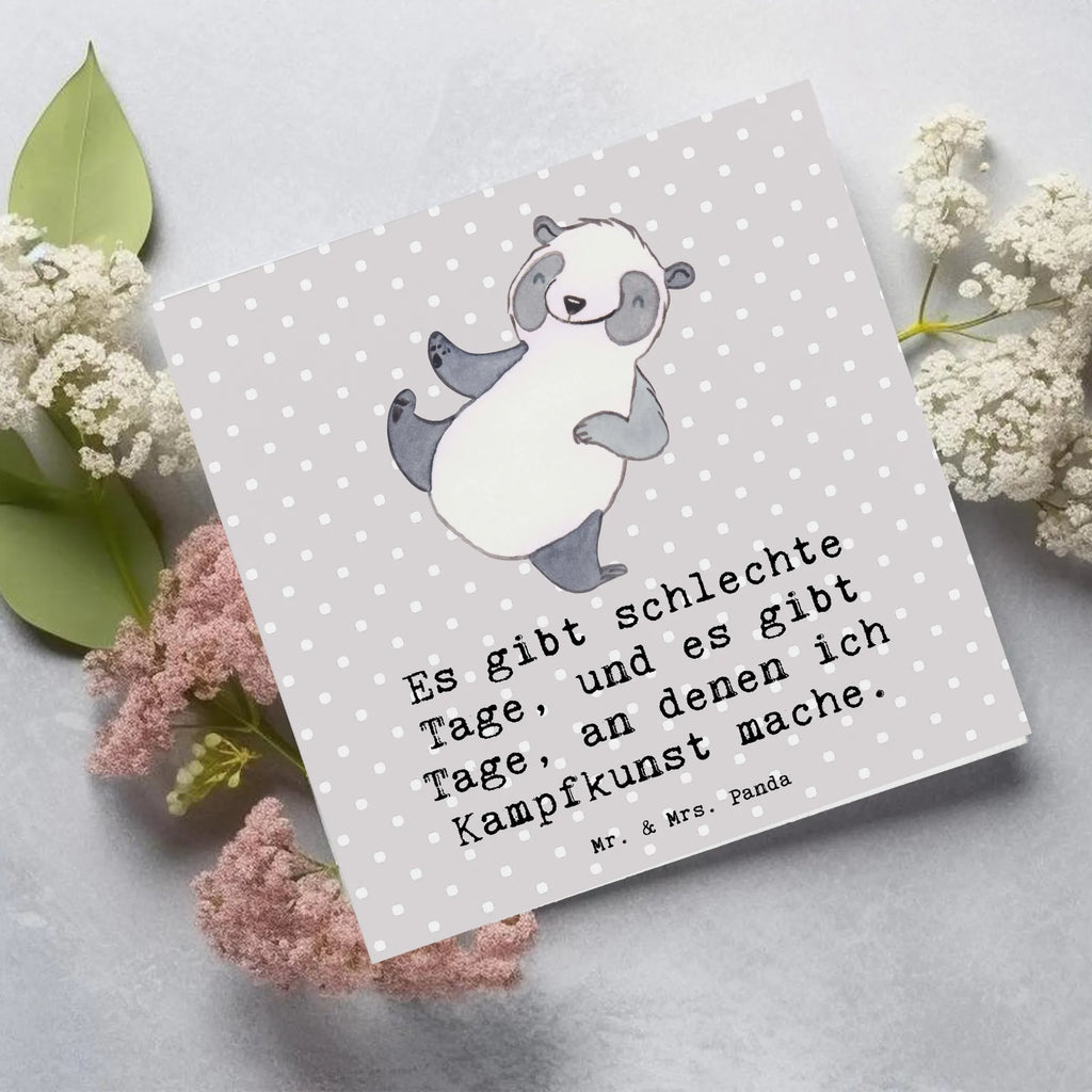 Deluxe Card panda martial arts Geburtstagskarte, Karte, Einladungskarte, Glückwunschkarte, Hochwertige Grußkarte, Klappkarte, Grußkarte, Hochwertige Klappkarte, Hochzeitskarte, Geschenk, Sport, Sportart, Hobby, Schenken, Danke, Dankeschön, Auszeichnung, Gewinn, Sportler, Selbstverteidigung, Kampfsportarten, Kampfkunst