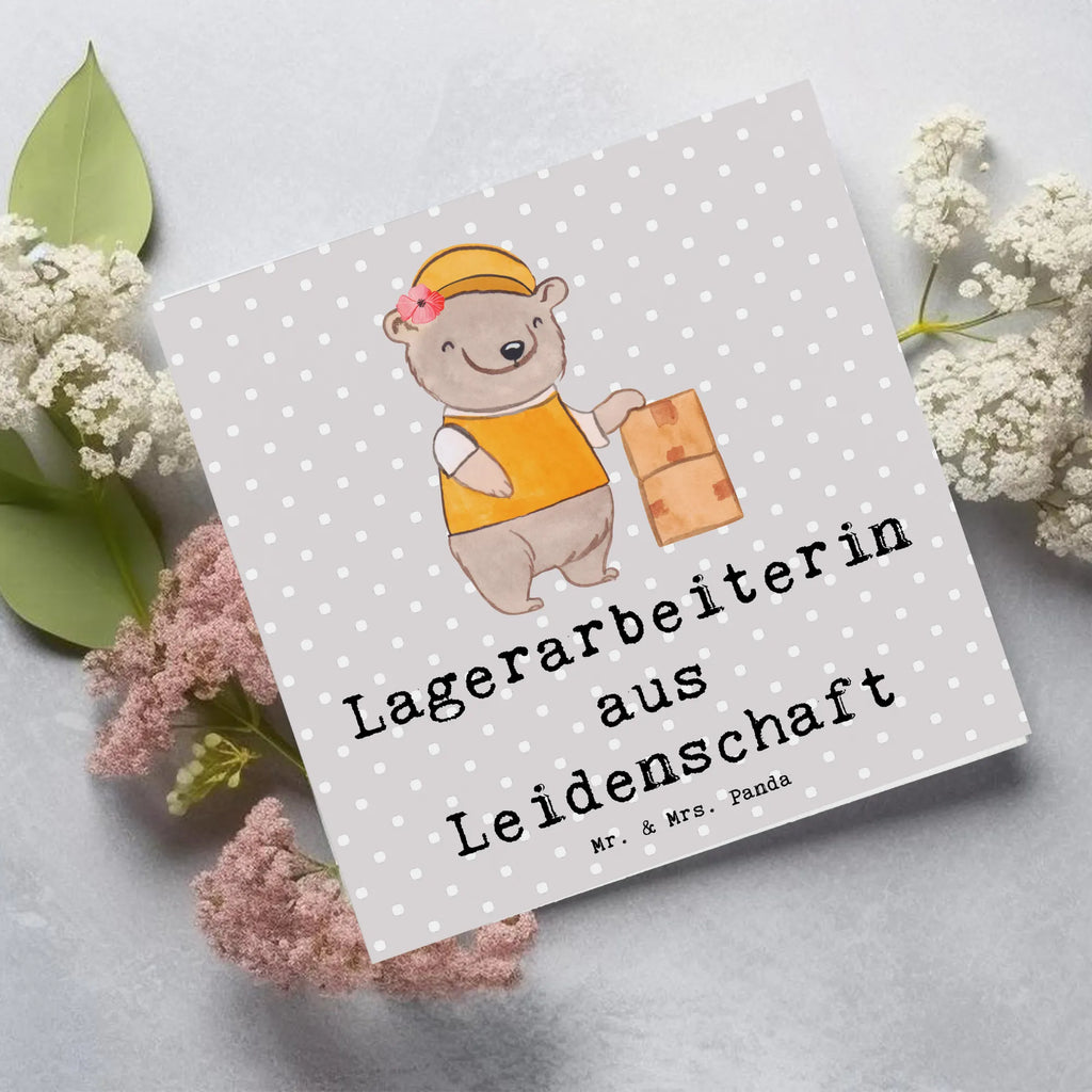 Deluxe Karte Lagerarbeiterin Leidenschaft Karte, Hochwertige Klappkarte, Hochzeitskarte, Hochwertige Grußkarte, Klappkarte, Einladungskarte, Geburtstagskarte, Glückwunschkarte, Grußkarte, Beruf, Ausbildung, Jubiläum, Abschied, Rente, Kollege, Kollegin, Geschenk, Schenken, Arbeitskollege, Mitarbeiter, Firma, Danke, Dankeschön, Fachlageristin, Lagerverwalterin, Lageristin, Lagerarbeiterin