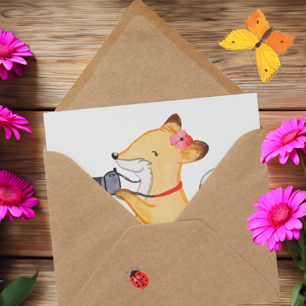 Deluxe Card female photographer Heart Klappkarte, Einladungskarte, Hochwertige Grußkarte, Geburtstagskarte, Karte, Hochwertige Klappkarte, Grußkarte, Hochzeitskarte, Glückwunschkarte, Beruf, Ausbildung, Jubiläum, Abschied, Rente, Kollege, Kollegin, Geschenk, Schenken, Arbeitskollege, Mitarbeiter, Firma, Danke, Dankeschön, Fotoreporterin, Fotografie, Hobbyfotografin, Fotografin, Profi Fotografin, Hochzeitsfotografin