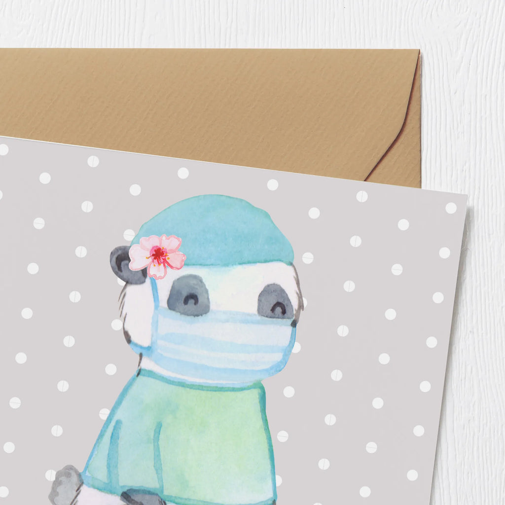 Deluxe Card Surgical Assistant heart Geburtstagskarte, Grußkarte, Einladungskarte, Karte, Glückwunschkarte, Hochzeitskarte, Hochwertige Klappkarte, Hochwertige Grußkarte, Klappkarte, Beruf, Ausbildung, Jubiläum, Abschied, Rente, Kollege, Kollegin, Geschenk, Schenken, Arbeitskollege, Mitarbeiter, Firma, Danke, Dankeschön, Operationsassistenz, OP Assistentin, Operationstechnische Assistentin, Operationsassistentin, OTA