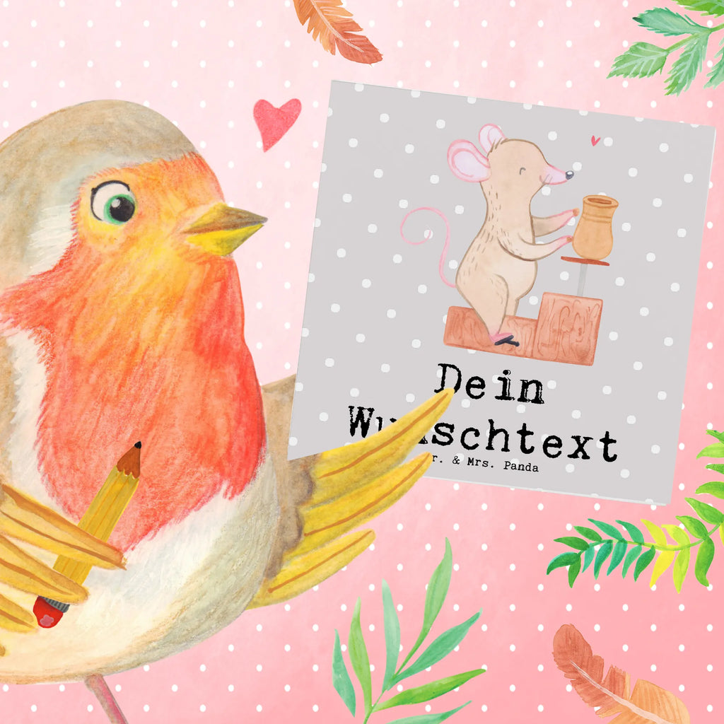 Personalisierte Deluxe Karte Maus Töpfern Personalisierte Hochzeitskarte, Personalisierte Geburtstagskarte, Grußkarten personalisiert, Grußkarte mit persönlichen Nachrichten, Personalisierte Grußkarte, Personalisierte Einladungskarte, Grußkarte selber drucken, Grußkarte mit Namen, Personalisierte Karte, Personalisiertere Klappkarte, Grußkarte als Geldgeschenk, Personalisierte Glückwunschkarte, Grußkarte selbst gestalten, Geschenk, Sport, Sportart, Hobby, Schenken, Danke, Dankeschön, Auszeichnung, Gewinn, Sportler, Töpferkurs, Töpfern, Töpferei