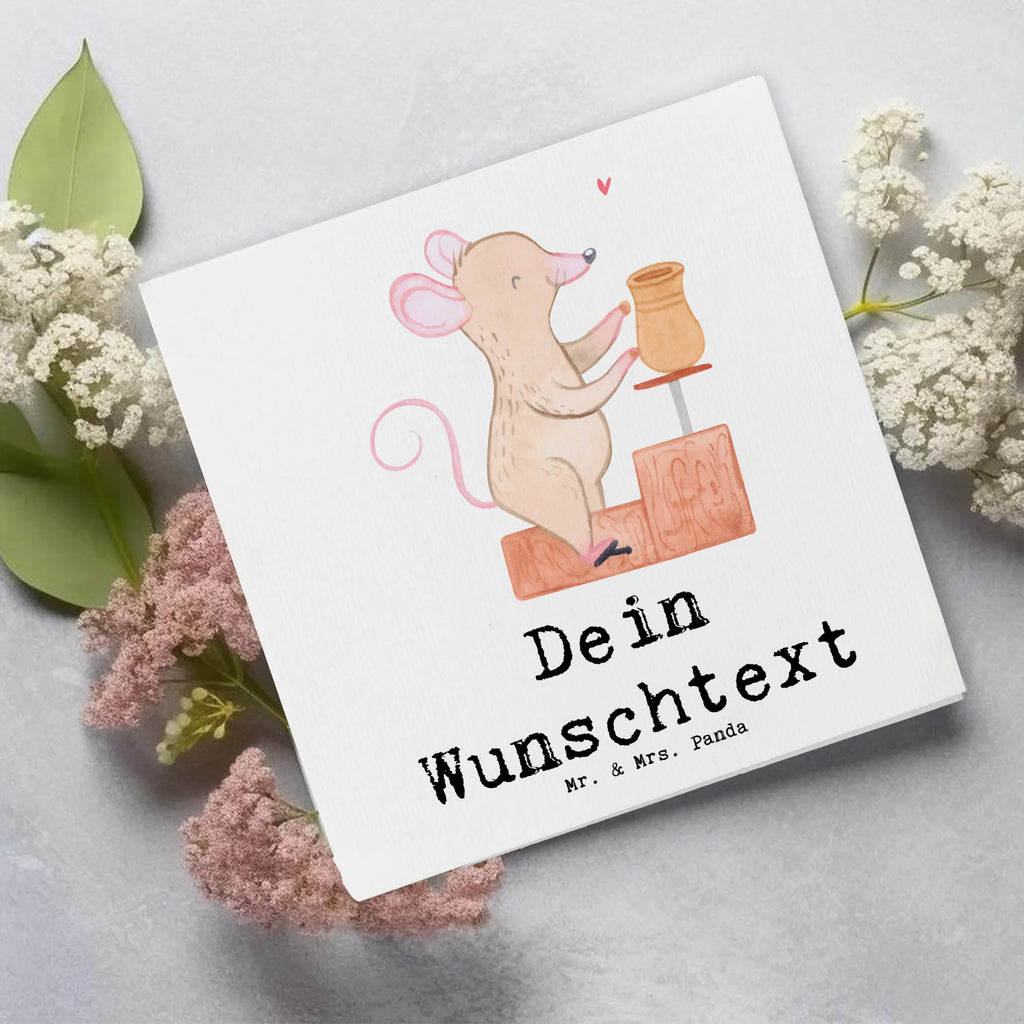 Personalisierte Deluxe Karte Maus Töpfern Personalisierte Hochzeitskarte, Personalisierte Geburtstagskarte, Grußkarten personalisiert, Grußkarte mit persönlichen Nachrichten, Personalisierte Grußkarte, Personalisierte Einladungskarte, Grußkarte selber drucken, Grußkarte mit Namen, Personalisierte Karte, Personalisiertere Klappkarte, Grußkarte als Geldgeschenk, Personalisierte Glückwunschkarte, Grußkarte selbst gestalten, Geschenk, Sport, Sportart, Hobby, Schenken, Danke, Dankeschön, Auszeichnung, Gewinn, Sportler, Töpferkurs, Töpfern, Töpferei