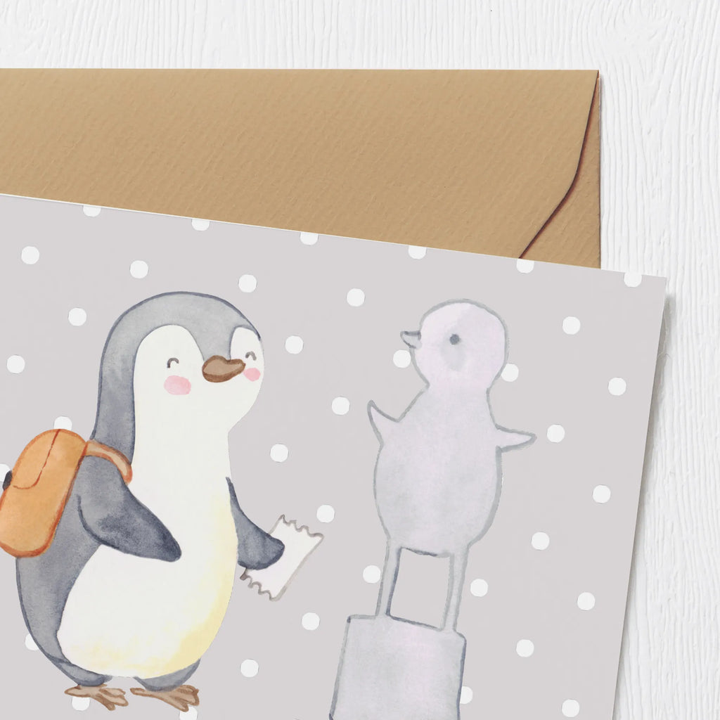 Personalized Deluxe Card penguin to visit a museum Personalisierte Karte, Personalisierte Glückwunschkarte, Personalisierte Grußkarte, Grußkarte mit persönlichen Nachrichten, Personalisierte Geburtstagskarte, Grußkarte selber drucken, Grußkarte mit Namen, Grußkarten personalisiert, Grußkarte selbst gestalten, Personalisierte Hochzeitskarte, Grußkarte als Geldgeschenk, Personalisierte Einladungskarte, Personalisiertere Klappkarte, Geschenk, Sport, Sportart, Hobby, Schenken, Danke, Dankeschön, Auszeichnung, Gewinn, Sportler, Museen, Museum besuchen
