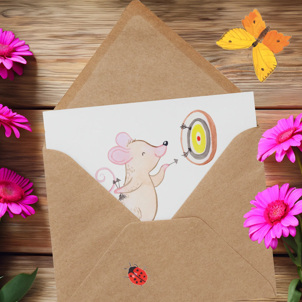 Personalized Deluxe Card Mouse play darts Personalisierte Glückwunschkarte, Grußkarte mit Namen, Personalisierte Grußkarte, Grußkarte selbst gestalten, Personalisierte Geburtstagskarte, Personalisierte Einladungskarte, Personalisierte Hochzeitskarte, Grußkarte mit persönlichen Nachrichten, Grußkarte als Geldgeschenk, Personalisiertere Klappkarte, Personalisierte Karte, Grußkarten personalisiert, Grußkarte selber drucken, Geschenk, Sport, Sportart, Hobby, Schenken, Danke, Dankeschön, Auszeichnung, Gewinn, Sportler, Dart spielen, Darten, Dart Turnier, Darts