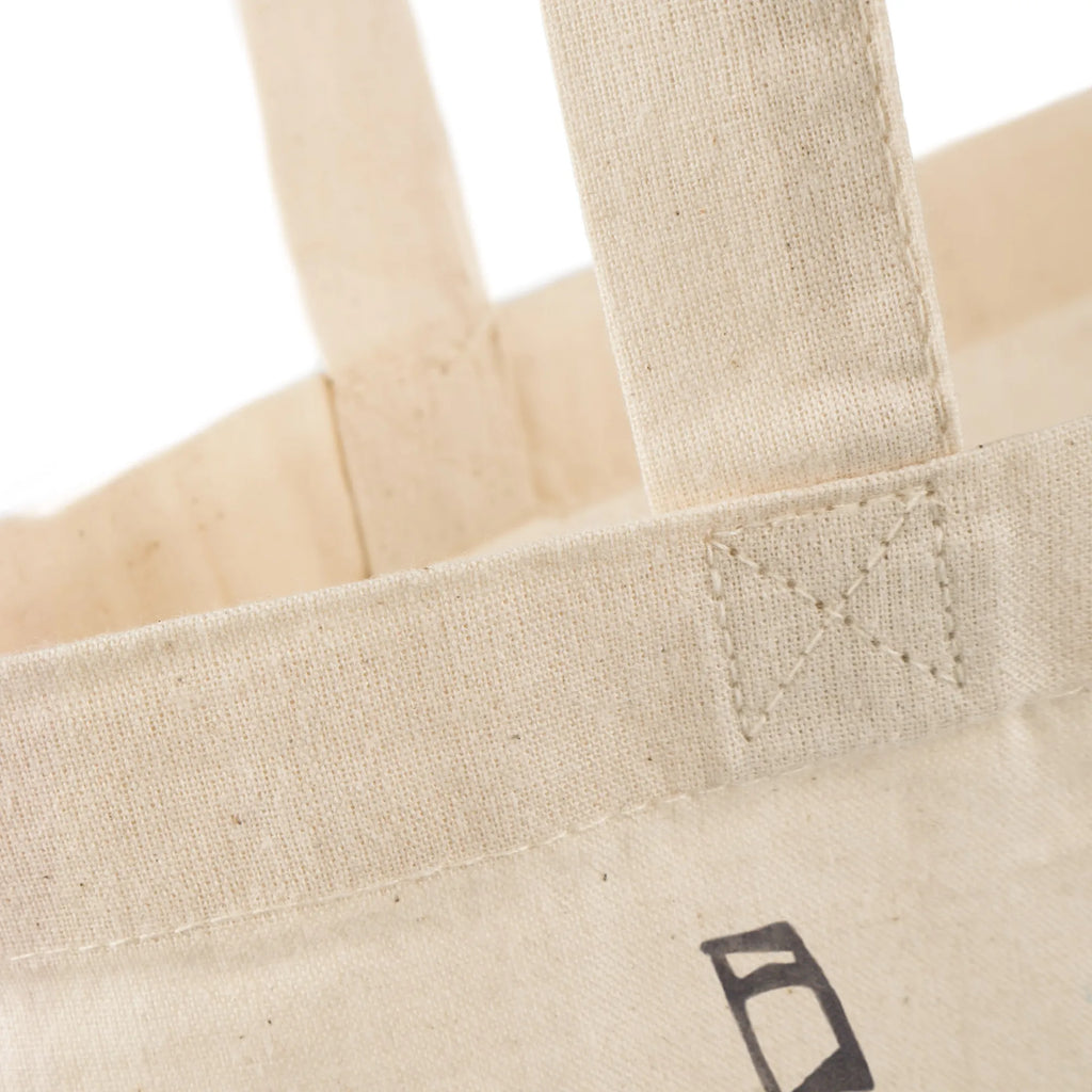 Tote bag Mit einem Bogen bewaffnet und nur Noten im Sinn! Laptoptasche, Badetasche, Beutel, Strandtasche, Jutebeutel, Jutetasche, Stofftasche, Tragetasche, Beuteltasche, Umhängetasche, Tasche, Einkaufstasche, Stoffbeutel, Einkaufstüte, Schultertasche, Shopper, Instrumente, Geschenke Musiker, Musikliebhaber