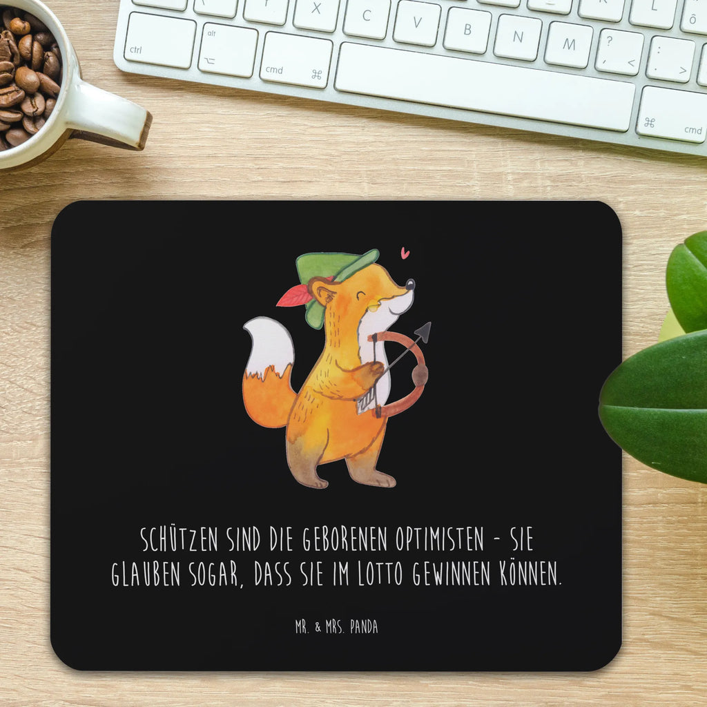 Mouse mat Schützen sind die geborenen Optimisten - sie glauben sogar, dass sie im Lotto gewinnen können. Büroausstattung, Mausunterlage, Mauspad, Computer zubehör, Mauspad Büro, Einzigartiges Mauspad, Arbeitszimmer, Mousepad, Designer Mauspad, PC Zubehör, Tierkreiszeichen, Sternzeichen, Horoskop, Astrologie, Aszendent