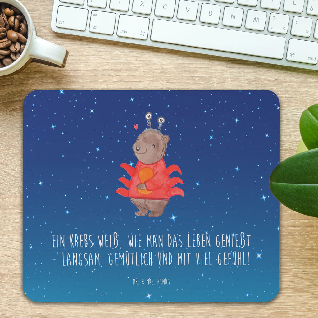 Mouse mat Ein Krebs weiß, wie man das Leben genießt - langsam, gemütlich und mit viel Gefühl! Designer Mauspad, PC Zubehör, Computer zubehör, Mauspad Büro, Büroausstattung, Mausunterlage, Mousepad, Einzigartiges Mauspad, Mauspad, Arbeitszimmer, Tierkreiszeichen, Sternzeichen, Horoskop, Astrologie, Aszendent