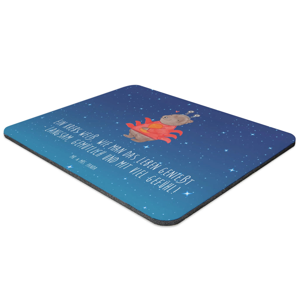 Mouse mat Ein Krebs weiß, wie man das Leben genießt - langsam, gemütlich und mit viel Gefühl! Designer Mauspad, PC Zubehör, Computer zubehör, Mauspad Büro, Büroausstattung, Mausunterlage, Mousepad, Einzigartiges Mauspad, Mauspad, Arbeitszimmer, Tierkreiszeichen, Sternzeichen, Horoskop, Astrologie, Aszendent