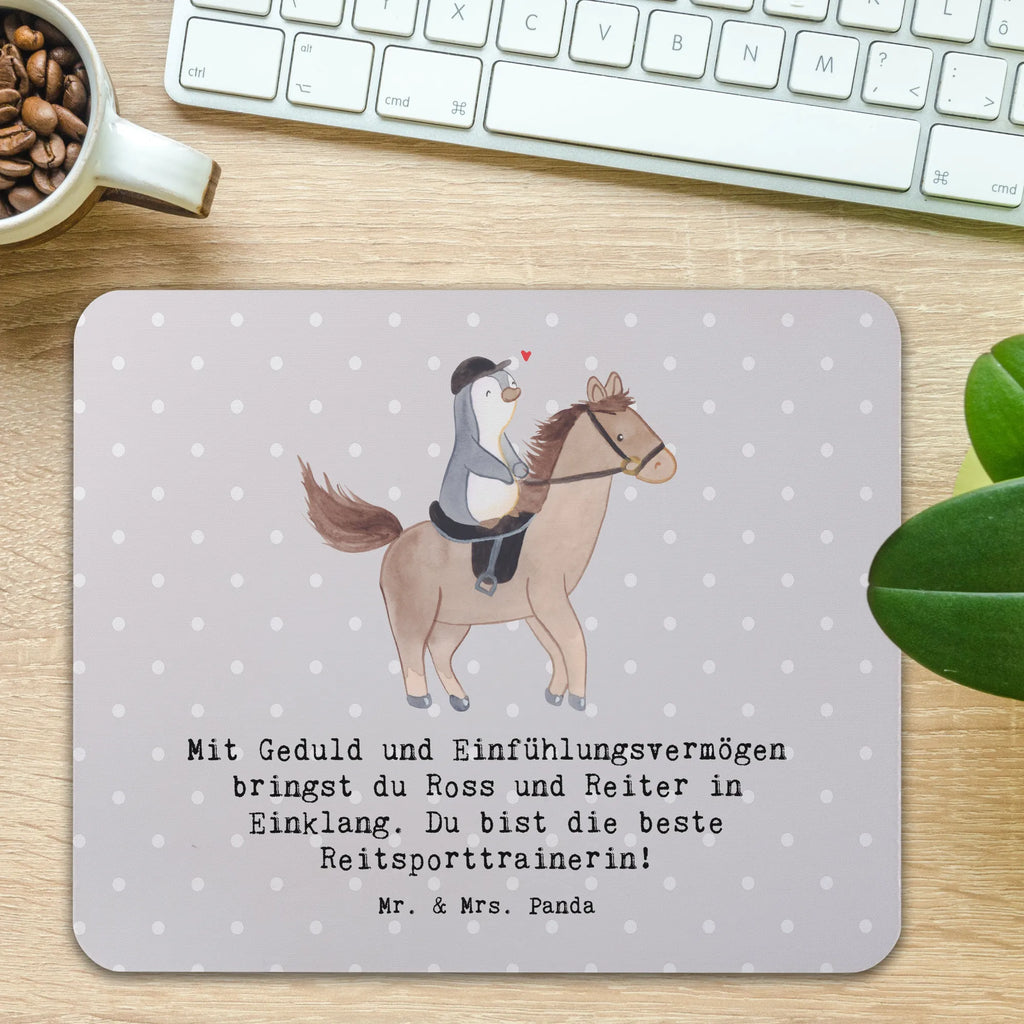 Mouse mat Mit Geduld und Einfühlungsvermögen bringst du Ross und Reiter in Einklang. Du bist die beste Reitsporttrainerin! PC Zubehör, Büroausstattung, Einzigartiges Mauspad, Designer Mauspad, Mousepad, Mauspad, Computer zubehör, Mausunterlage, Arbeitszimmer, Mauspad Büro, Geschenk, Sport, Sportart, Hobby, Schenken, Danke, Dankeschön, Auszeichnung, Gewinn, Sportler