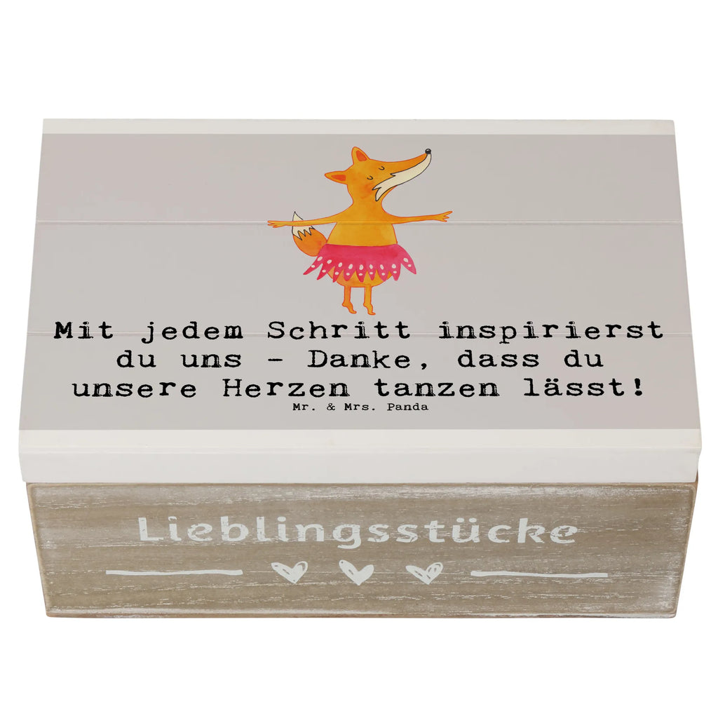 Wooden chest Mit jedem Schritt inspirierst du uns - Danke, dass du unsere Herzen tanzen lässt! Schatulle, Geschenkbox, XXL, Aufbewahrungsbox, Dekokiste, Schatzkiste, Erinnerungsbox, Erinnerungskiste, Holzkiste, Kiste, Truhe, Geschenkdose, Geschenk, Sport, Sportart, Hobby, Schenken, Danke, Dankeschön, Auszeichnung, Gewinn, Sportler