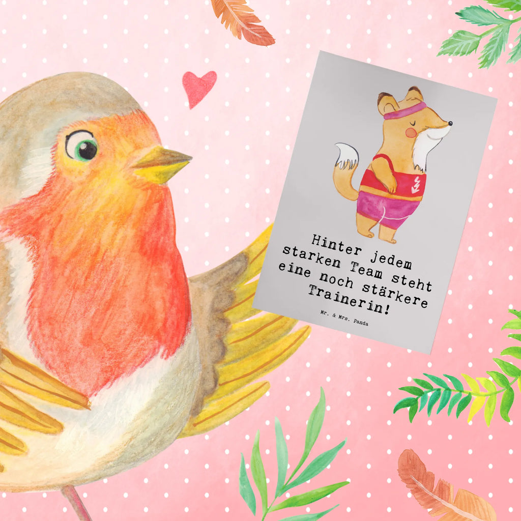 Greetings card Hinter jedem starken Team steht eine noch stärkere Trainerin! Hochzeitskarte, Einladungskarte, Karte, Geburtstagskarte, Glückwunschkarte, Grußkarte, Klappkarte, Ansichtskarten, Geschenk, Sport, Sportart, Hobby, Schenken, Danke, Dankeschön, Auszeichnung, Gewinn, Sportler