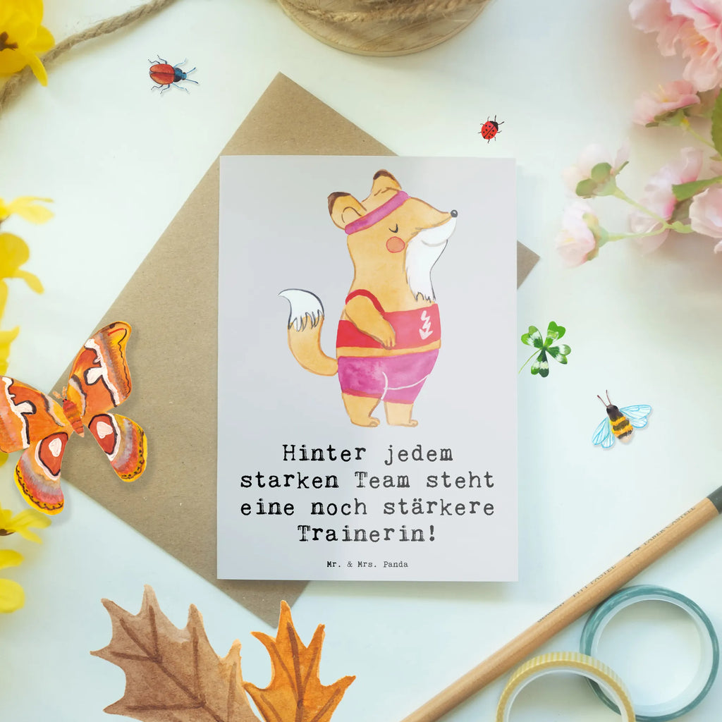 Greetings card Hinter jedem starken Team steht eine noch stärkere Trainerin! Hochzeitskarte, Einladungskarte, Karte, Geburtstagskarte, Glückwunschkarte, Grußkarte, Klappkarte, Ansichtskarten, Geschenk, Sport, Sportart, Hobby, Schenken, Danke, Dankeschön, Auszeichnung, Gewinn, Sportler
