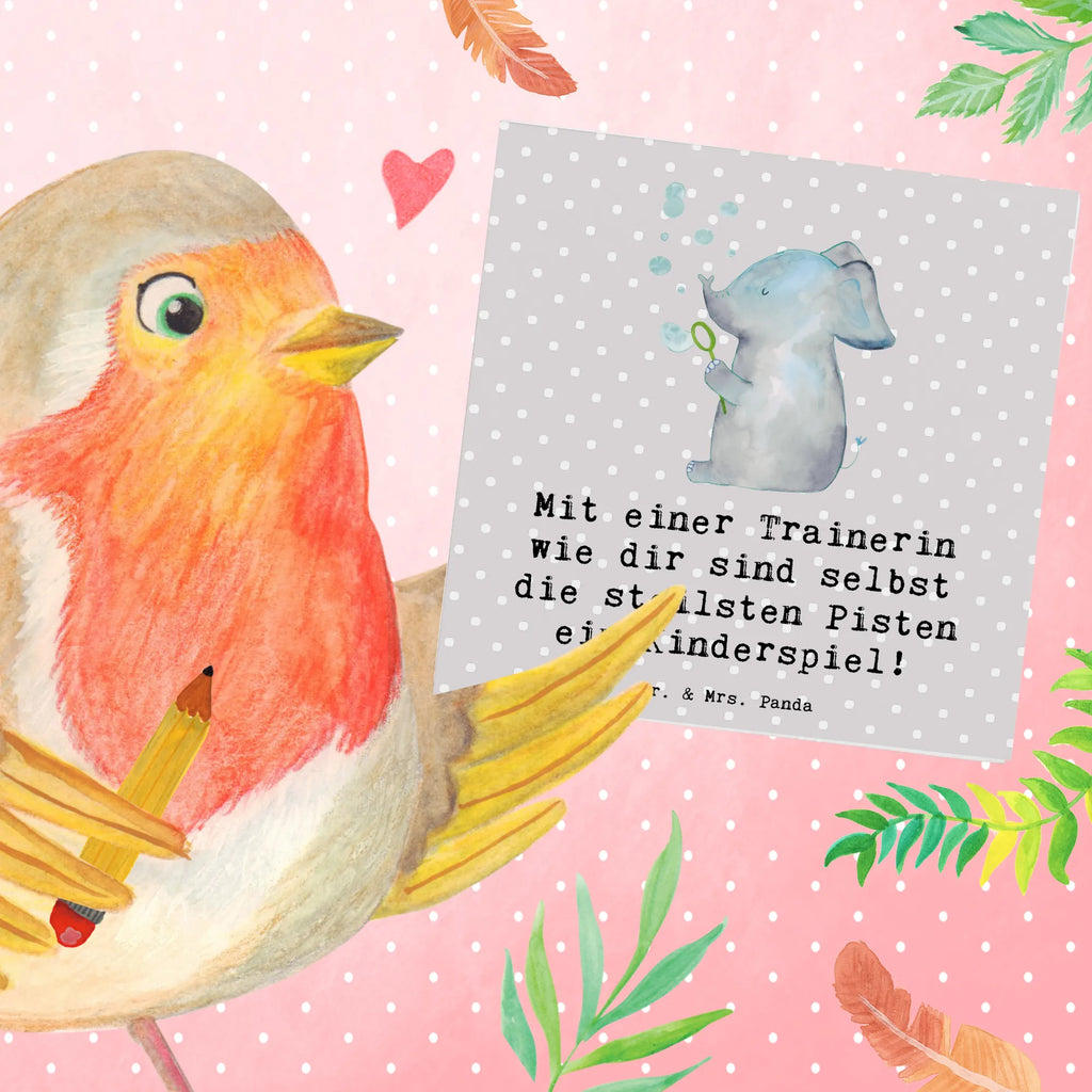Deluxe Card Mit einer Trainerin wie dir sind selbst die steilsten Pisten ein Kinderspiel! Hochwertige Klappkarte, Hochzeitskarte, Grußkarte, Glückwunschkarte, Klappkarte, Einladungskarte, Karte, Geburtstagskarte, Hochwertige Grußkarte, Geschenk, Sport, Sportart, Hobby, Schenken, Danke, Dankeschön, Auszeichnung, Gewinn, Sportler