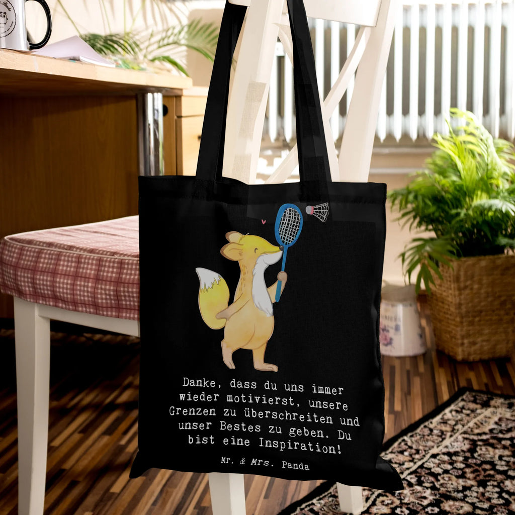 Tote bag Danke, dass du uns immer wieder motivierst, unsere Grenzen zu überschreiten und unser Bestes zu geben. Du bist eine Inspiration! Umhängetasche, Stoffbeutel, Beuteltasche, Laptoptasche, Beutel, Einkaufstüte, Einkaufstasche, Tasche, Schultertasche, Stofftasche, Badetasche, Strandtasche, Shopper, Jutebeutel, Tragetasche, Jutetasche, Geschenk, Sport, Sportart, Hobby, Schenken, Danke, Dankeschön, Auszeichnung, Gewinn, Sportler