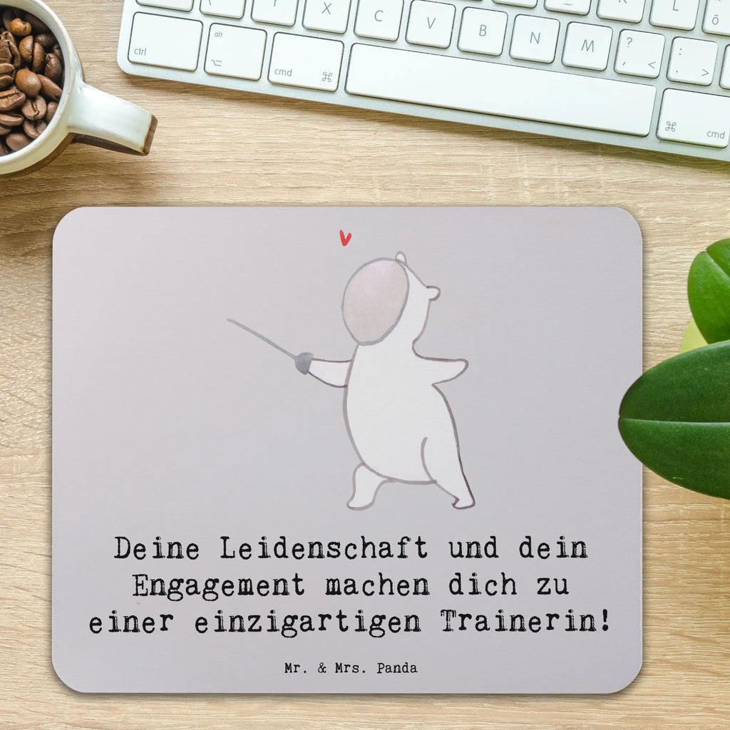 Mouse mat Deine Leidenschaft und dein Engagement machen dich zu einer einzigartigen Trainerin! Büroausstattung, Mausunterlage, Einzigartiges Mauspad, Designer Mauspad, Arbeitszimmer, PC Zubehör, Mousepad, Mauspad, Mauspad Büro, Computer zubehör, Geschenk, Sport, Sportart, Hobby, Schenken, Danke, Dankeschön, Auszeichnung, Gewinn, Sportler