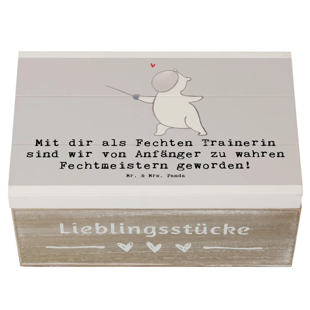 Holzkiste Fechten Trainerin Meister Aufbewahrungsbox, Truhe, Holzkiste, XXL, Schatzkiste, Geschenkbox, Schatulle, Erinnerungskiste, Erinnerungsbox, Geschenkdose, Kiste, Dekokiste, Geschenk, Sport, Sportart, Hobby, Schenken, Danke, Dankeschön, Auszeichnung, Gewinn, Sportler