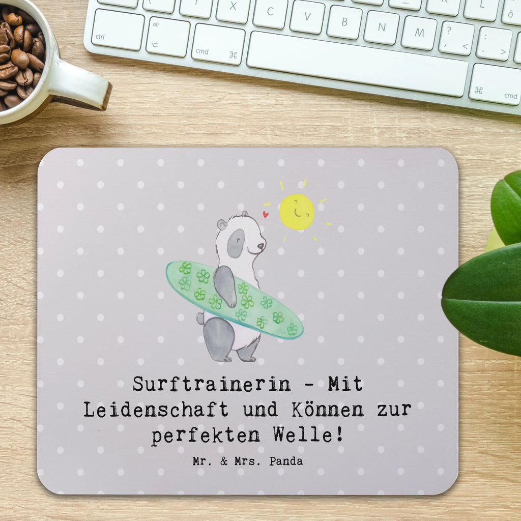 Mauspad Surfen Trainerin Arbeitszimmer, Mauspad Büro, Designer Mauspad, Einzigartiges Mauspad, Mousepad, Büroausstattung, Mauspad, Computer zubehör, PC Zubehör, Mausunterlage, Geschenk, Sport, Sportart, Hobby, Schenken, Danke, Dankeschön, Auszeichnung, Gewinn, Sportler