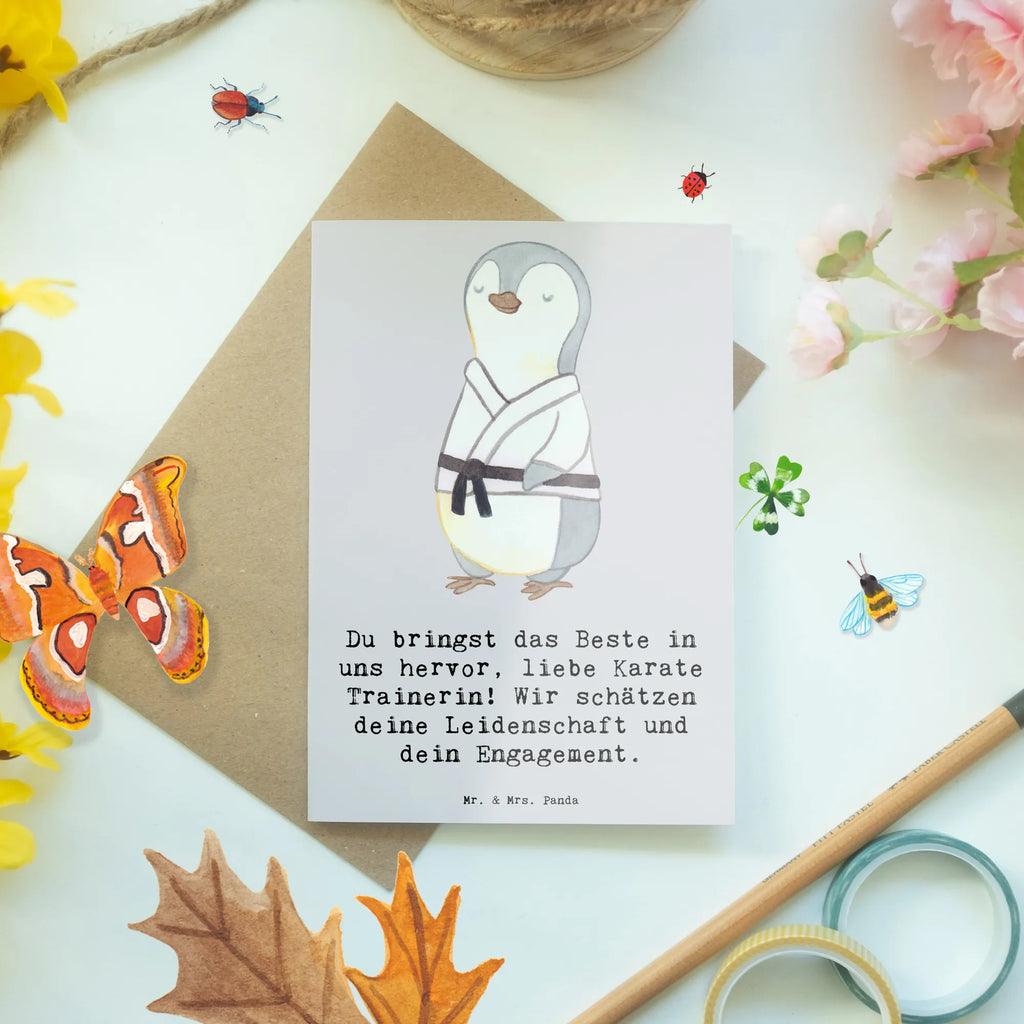 Greetings card Du bringst das Beste in uns hervor, liebe Karate Trainerin! Wir schätzen deine Leidenschaft und dein Engagement. Ansichtskarten, Geburtstagskarte, Einladungskarte, Grußkarte, Glückwunschkarte, Hochzeitskarte, Klappkarte, Karte, Geschenk, Sport, Sportart, Hobby, Schenken, Danke, Dankeschön, Auszeichnung, Gewinn, Sportler