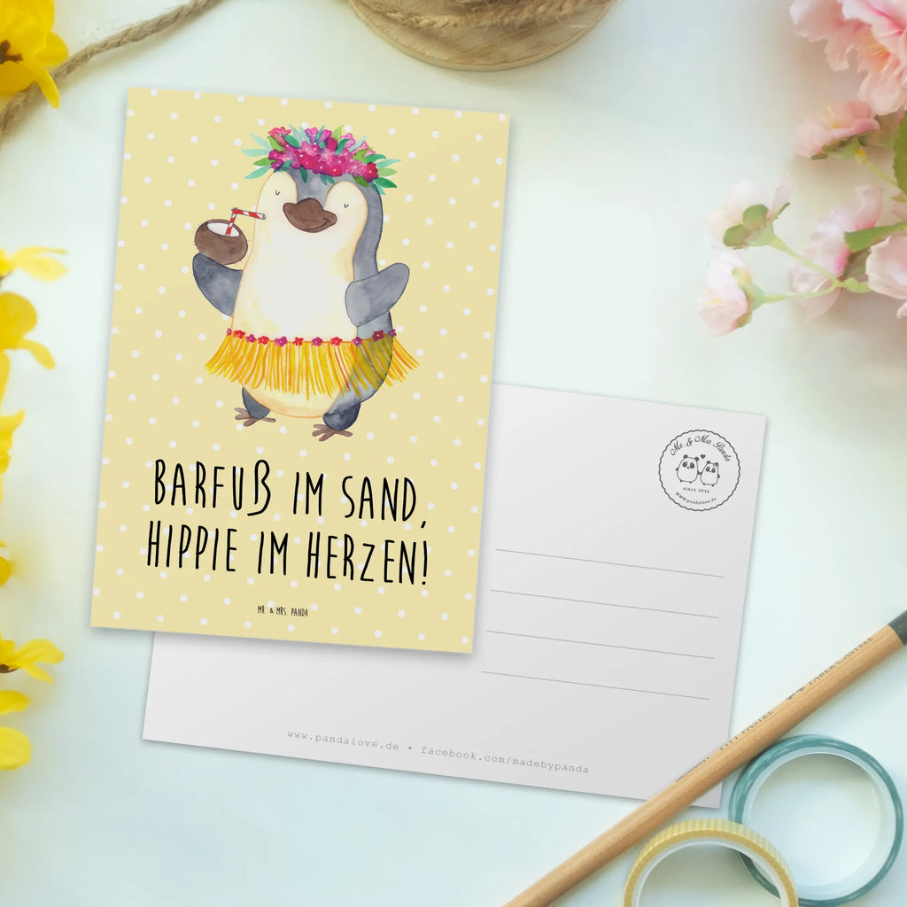 Postcard Barfuß im Sand, Hippie im Herzen! Karte, Einladungskarten Geburtstag, Postkarte, Geschenkkarte, Ansichtskarte, Grußkarte, Einladung, Einladung Geburtstag, Dankeskarte, Ansichtskarten, Geburtstagskarte, Einladungskarte, Sommer, Sommermotive, Urlaubsmotive, Produkte für Urlauber, Sommer Produkte