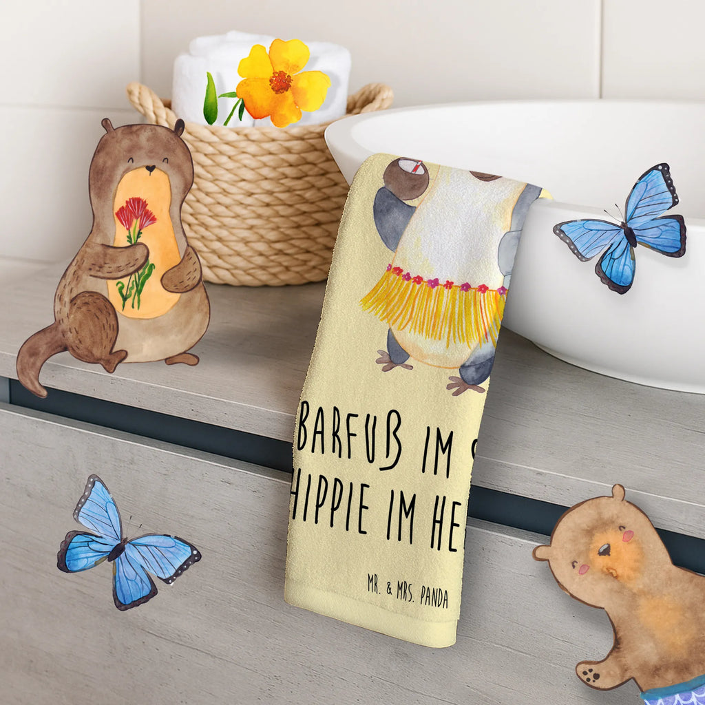 Hand towel Barfuß im Sand, Hippie im Herzen! Unifarbenes Handtuch 50x100, Handtuch Für Alltag 50x100, Handtuch Aus Baumwolle 50x100, Graues Handtuch 50x100, Pflegeleichtes Handtuch 50x100, Mikrofaser Handtuch 50x100, Modernes Handtuch 50x100, Mittelgroßes Handtuch, Handtuch Für Badezimmer 50x100, Weiches Handtuch 50x100, Klassisches Handtuch 50x100, Handtuch Für Sport 50x100, Handtuch Für Küche 50x100, Handtuch Größe 50x100, Handtuch Set 50x100, Umweltfreundliches Handtuch 50x100, Saugfähiges Handtuch 50x100, Baumwollhandtuch 50x100, Handtuch 50x100, Weißes Handtuch 50x100, Hochwertiges Handtuch 50x100, Nachhaltiges Handtuch 50x100, Handtuch Aus Bio Baumwolle, Handtuch Für Gäste-WC 50x100, Waschbares Handtuch 50x100, Handtuch Geschenk 50x100, Handtuch Mit Bordüre 50x100, Buntes Handtuch 50x100, Handtuch Mit Muster 50x100, Handtuch Für Reise 50x100, Sommer, Sommermotive, Urlaubsmotive, Produkte für Urlauber, Sommer Produkte