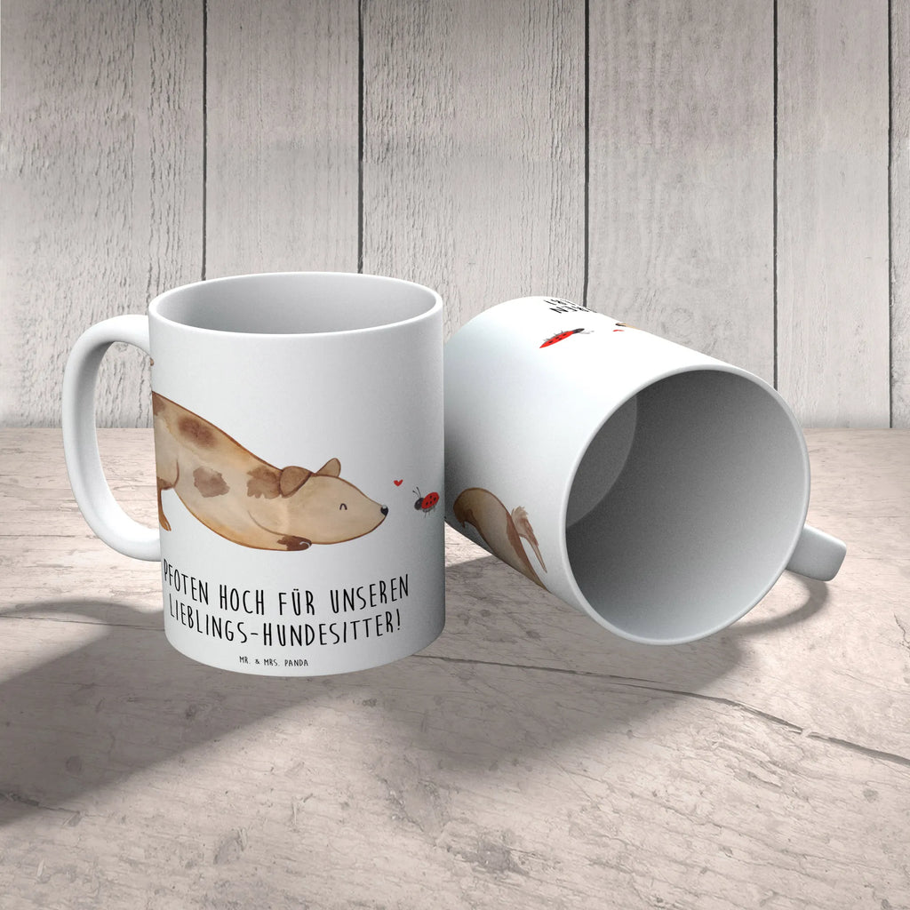 Mug Pfoten hoch für unseren Lieblings-Hundesitter! Tasse, Tasse mit Motiven, Geschenktasse, Kaffeetasse, Tasse mit Zitaten, Teetasse, Bürotasse, Porzellantasse, Keramiktasse