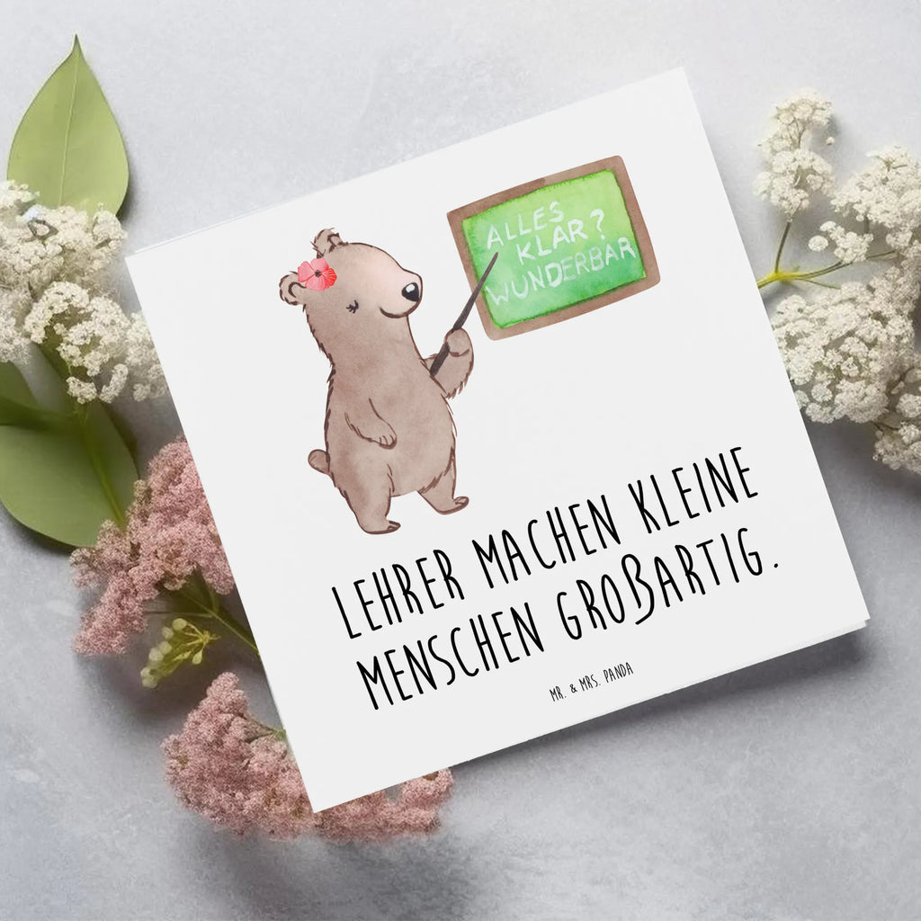 Deluxe Card Lehrer machen kleine Menschen großartig. Geburtstagskarte, Glückwunschkarte, Karte, Grußkarte, Klappkarte, Hochzeitskarte, Hochwertige Grußkarte, Einladungskarte, Hochwertige Klappkarte, sprüche, zitate, spruch kollektion, inspiration, motivation, lebensweisheiten, geschenkideen, wanddeko, wohnaccessoires, sprüche sammlung, schöne sprüche, glück, liebe, freude, lächeln, alltag verschönern, nachhaltige geschenke, dekoration, kreativ, einzigartig, shopify, mr and mrs panda