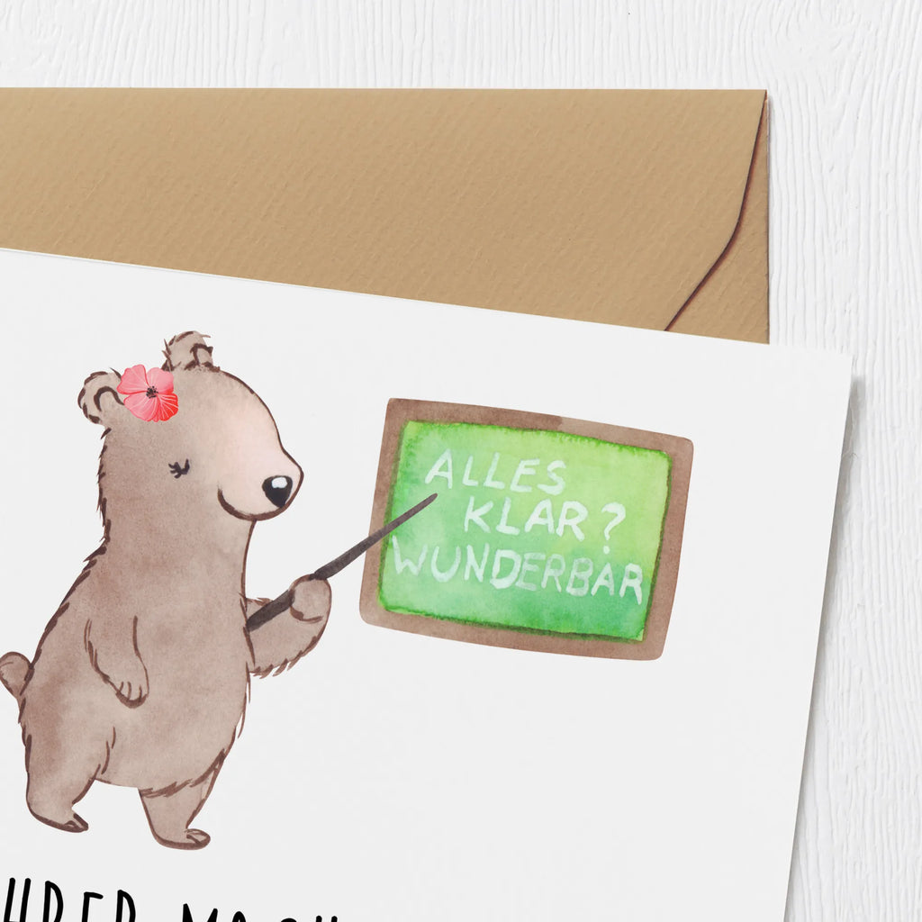 Deluxe Card Lehrer machen kleine Menschen großartig. Geburtstagskarte, Glückwunschkarte, Karte, Grußkarte, Klappkarte, Hochzeitskarte, Hochwertige Grußkarte, Einladungskarte, Hochwertige Klappkarte, sprüche, zitate, spruch kollektion, inspiration, motivation, lebensweisheiten, geschenkideen, wanddeko, wohnaccessoires, sprüche sammlung, schöne sprüche, glück, liebe, freude, lächeln, alltag verschönern, nachhaltige geschenke, dekoration, kreativ, einzigartig, shopify, mr and mrs panda