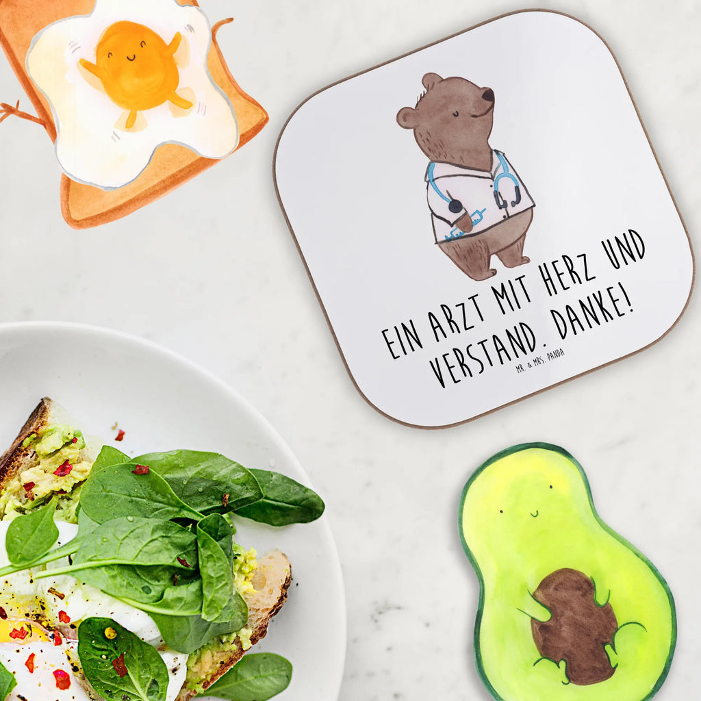 Square coaster Ein Arzt mit Herz und Verstand. Danke! Tassen Untersetzer, Untersetzer, Getränkeuntersetzer, Bierdeckel, Untersetzer für Gläser, Untersetzer aus Holz, Glasuntersetzer, Korkuntersetzer, Untersetzer Design, Untersetzer Holz, Holzuntersetzer, Untersetzer Gläser, sprüche, zitate, spruch kollektion, inspiration, motivation, lebensweisheiten, geschenkideen, wanddeko, wohnaccessoires, sprüche sammlung, schöne sprüche, glück, liebe, freude, lächeln, alltag verschönern, nachhaltige geschenke, dekoration, kreativ, einzigartig, shopify, mr and mrs panda