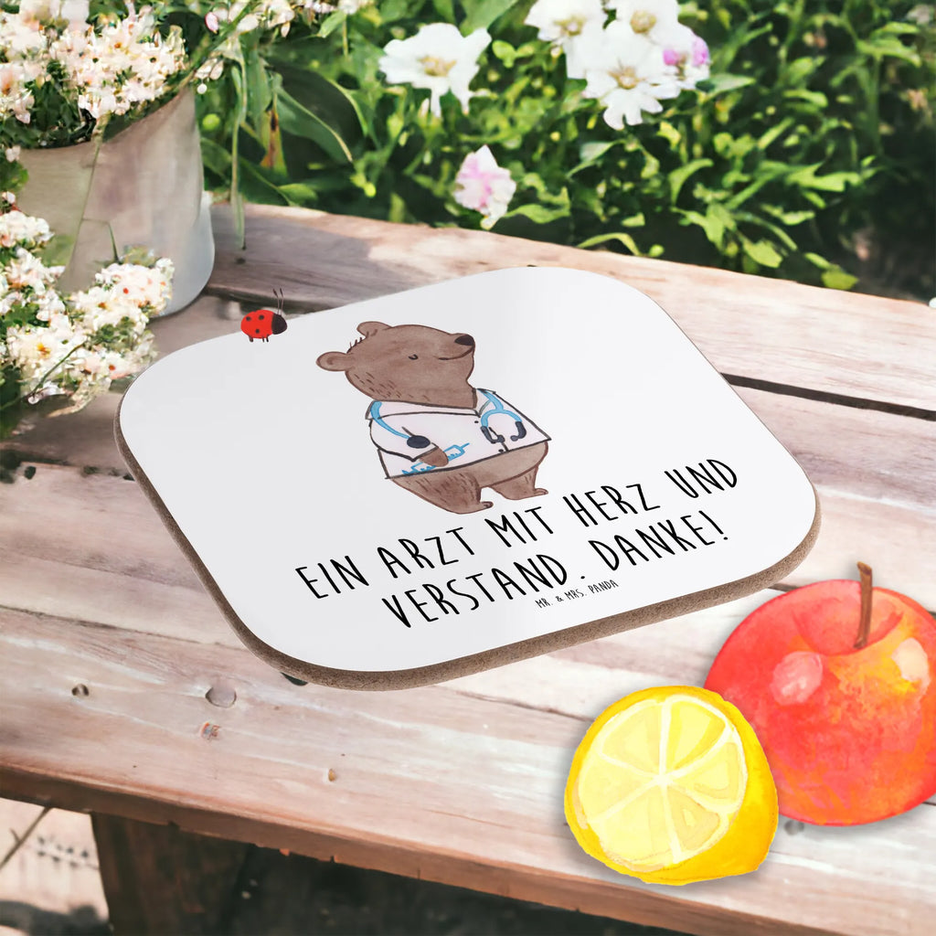 Square coaster Ein Arzt mit Herz und Verstand. Danke! Tassen Untersetzer, Untersetzer, Getränkeuntersetzer, Bierdeckel, Untersetzer für Gläser, Untersetzer aus Holz, Glasuntersetzer, Korkuntersetzer, Untersetzer Design, Untersetzer Holz, Holzuntersetzer, Untersetzer Gläser, sprüche, zitate, spruch kollektion, inspiration, motivation, lebensweisheiten, geschenkideen, wanddeko, wohnaccessoires, sprüche sammlung, schöne sprüche, glück, liebe, freude, lächeln, alltag verschönern, nachhaltige geschenke, dekoration, kreativ, einzigartig, shopify, mr and mrs panda