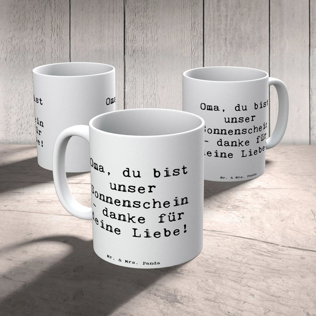 Mug Saying Oma, du bist unser Sonnenschein - danke für deine Liebe! Tasse, Bürotasse, Kaffeetasse, Teetasse, Geschenktasse, Porzellantasse, Tasse mit Motiven, Keramiktasse, Tasse mit Zitaten