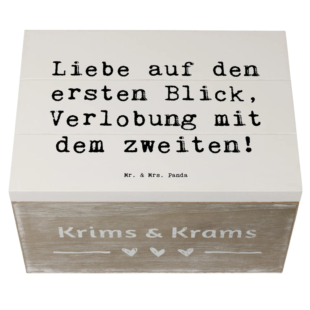 Wooden chest Saying Liebe auf den ersten Blick, Verlobung mit dem zweiten! Holzkiste, Kiste, Schatzkiste, Truhe, Schatulle, XXL, Erinnerungsbox, Erinnerungskiste, Dekokiste, Aufbewahrungsbox, Geschenkbox, Geschenkdose, Hochzeit, Hochzeitsgeschenk, Ehe, Hochzeitsfeier, Trauung, Trauungsgeschenk, Hochzeitskarte, Verlobungsfeier, Verlobungsgeschenk, Hochzeitsgeschenkideen, Hochzeitsgeschenke für Brautpaar