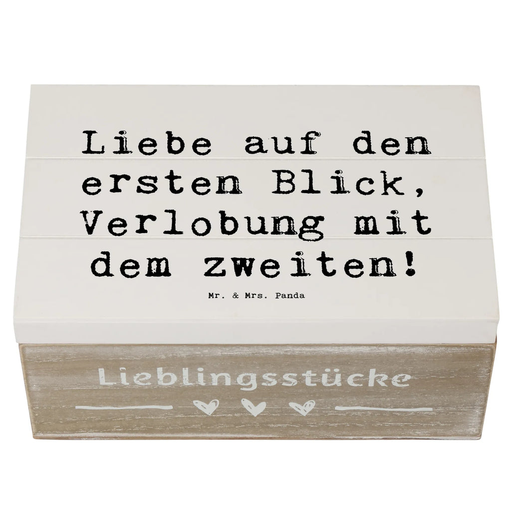Wooden chest Saying Liebe auf den ersten Blick, Verlobung mit dem zweiten! Holzkiste, Kiste, Schatzkiste, Truhe, Schatulle, XXL, Erinnerungsbox, Erinnerungskiste, Dekokiste, Aufbewahrungsbox, Geschenkbox, Geschenkdose, Hochzeit, Hochzeitsgeschenk, Ehe, Hochzeitsfeier, Trauung, Trauungsgeschenk, Hochzeitskarte, Verlobungsfeier, Verlobungsgeschenk, Hochzeitsgeschenkideen, Hochzeitsgeschenke für Brautpaar