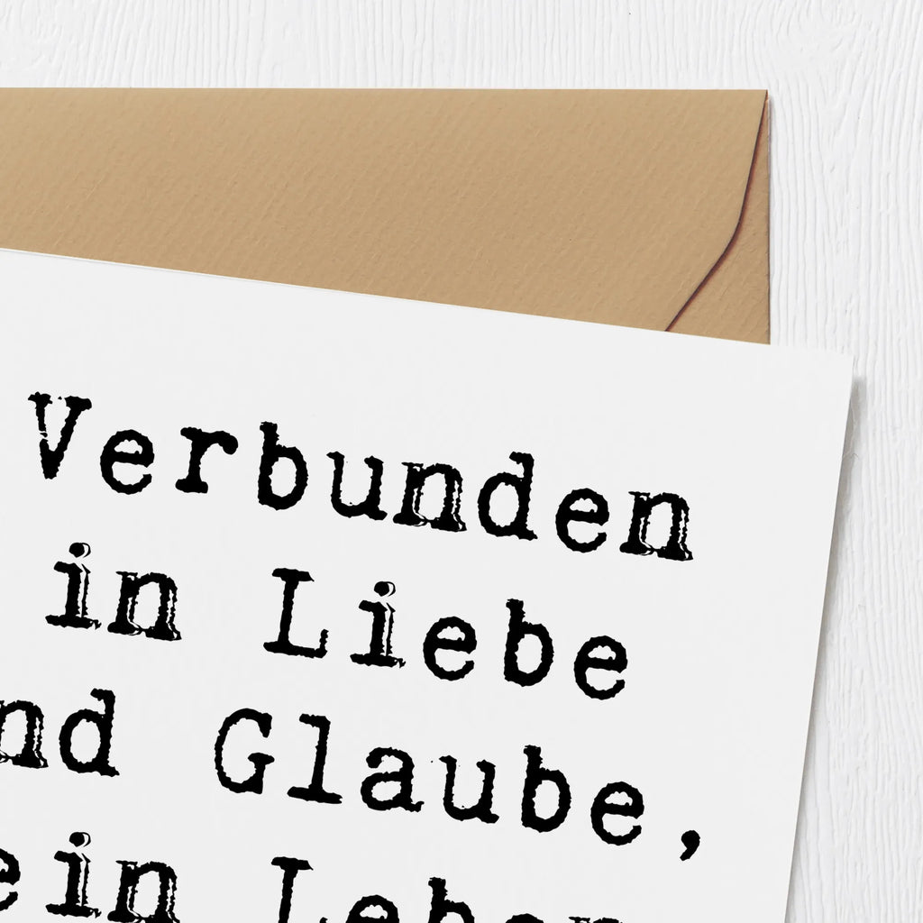 Deluxe Card Saying Verbunden in Liebe und Glaube, ein Leben lang. Karte, Grußkarte, Klappkarte, Einladungskarte, Glückwunschkarte, Hochzeitskarte, Geburtstagskarte, Hochwertige Grußkarte, Hochwertige Klappkarte, Hochzeit, Hochzeitsgeschenk, Ehe, Hochzeitsfeier, Trauung, Trauungsgeschenk, Verlobungsfeier, Verlobungsgeschenk, Hochzeitsgeschenkideen, Hochzeitsgeschenke für Brautpaar