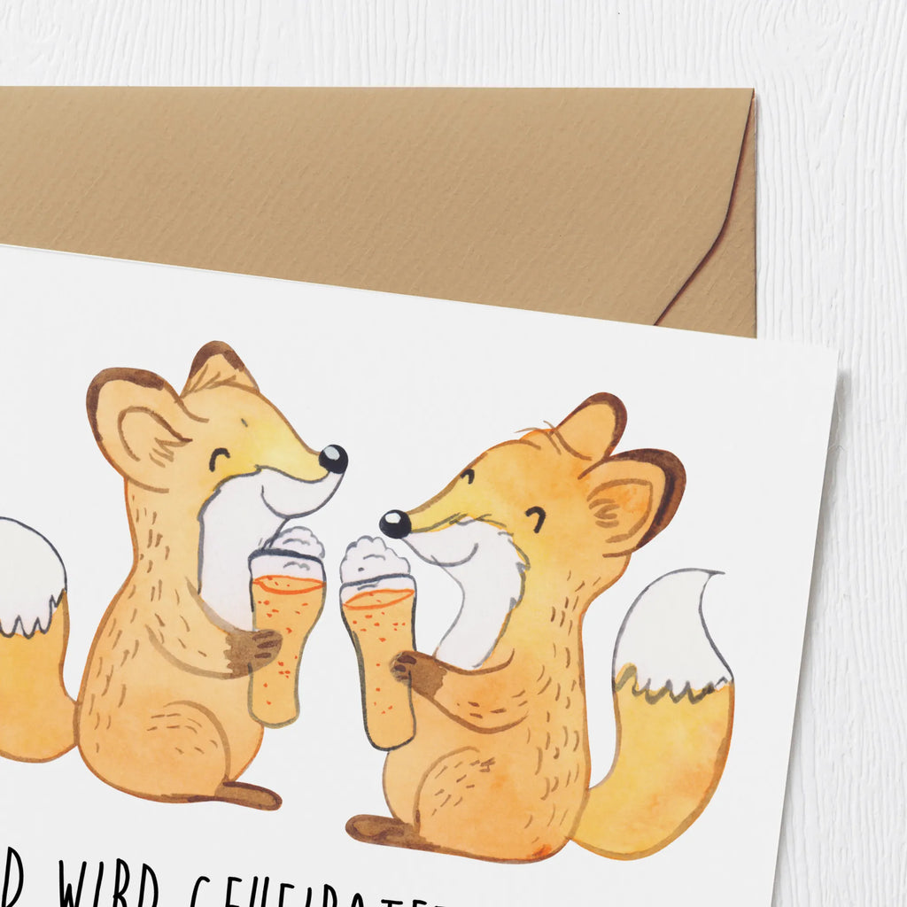 Deluxe Card Bald wird geheiratet - heute wird eskaliert! Auf einen famosen Junggesellenabschied! Karte, Klappkarte, Geburtstagskarte, Grußkarte, Glückwunschkarte, Hochwertige Grußkarte, Einladungskarte, Hochzeitskarte, Hochwertige Klappkarte, Hochzeit, Hochzeitsgeschenk, Ehe, Hochzeitsfeier, Trauung, Trauungsgeschenk, Verlobungsfeier, Verlobungsgeschenk, Hochzeitsgeschenkideen, Hochzeitsgeschenke für Brautpaar