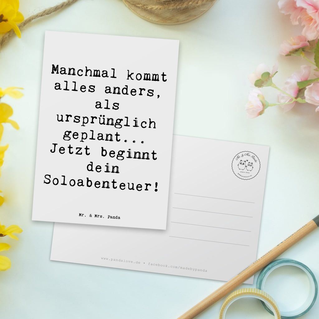 Postcard Saying Manchmal kommt alles anders, als ursprünglich geplant... Jetzt beginnt dein Soloabenteuer! Postkarte, Karte, Geschenkkarte, Grußkarte, Einladung, Ansichtskarte, Geburtstagskarte, Einladungskarte, Dankeskarte, Ansichtskarten, Einladung Geburtstag, Einladungskarten Geburtstag, Hochzeit, Hochzeitsgeschenk, Ehe, Hochzeitsfeier, Trauung, Trauungsgeschenk, Hochzeitskarte, Verlobungsfeier, Verlobungsgeschenk, Hochzeitsgeschenkideen, Hochzeitsgeschenke für Brautpaar