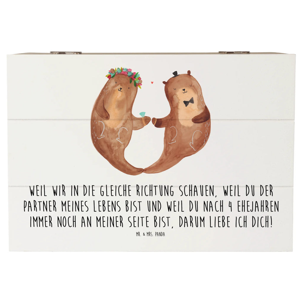 Wooden chest Weil wir in die gleiche Richtung schauen, weil du der Partner meines Lebens bist und weil du nach 4 Ehejahren immer noch an meiner Seite bist, darum liebe ich dich! Holzkiste, Schatzkiste, Aufbewahrungsbox, Truhe, Schatulle, Erinnerungskiste, Erinnerungsbox, Dekokiste, Geschenkbox, Kiste, XXL, Geschenkdose, Hochzeit, Hochzeitsgeschenk, Ehe, Hochzeitsfeier, Trauung, Trauungsgeschenk, Hochzeitskarte, Verlobungsfeier, Verlobungsgeschenk, Hochzeitsgeschenkideen, Hochzeitsgeschenke für Brautpaar