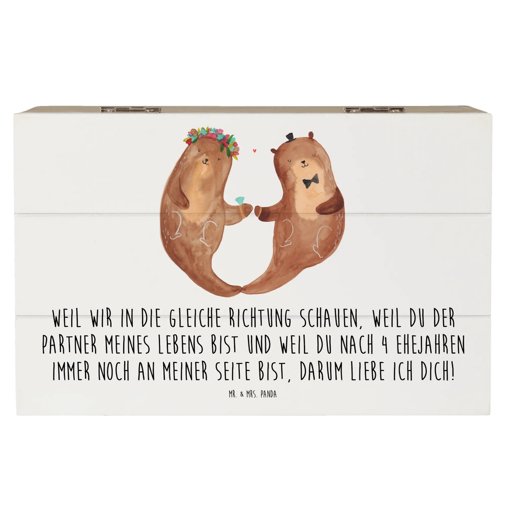 Wooden chest Weil wir in die gleiche Richtung schauen, weil du der Partner meines Lebens bist und weil du nach 4 Ehejahren immer noch an meiner Seite bist, darum liebe ich dich! Holzkiste, Schatzkiste, Aufbewahrungsbox, Truhe, Schatulle, Erinnerungskiste, Erinnerungsbox, Dekokiste, Geschenkbox, Kiste, XXL, Geschenkdose, Hochzeit, Hochzeitsgeschenk, Ehe, Hochzeitsfeier, Trauung, Trauungsgeschenk, Hochzeitskarte, Verlobungsfeier, Verlobungsgeschenk, Hochzeitsgeschenkideen, Hochzeitsgeschenke für Brautpaar