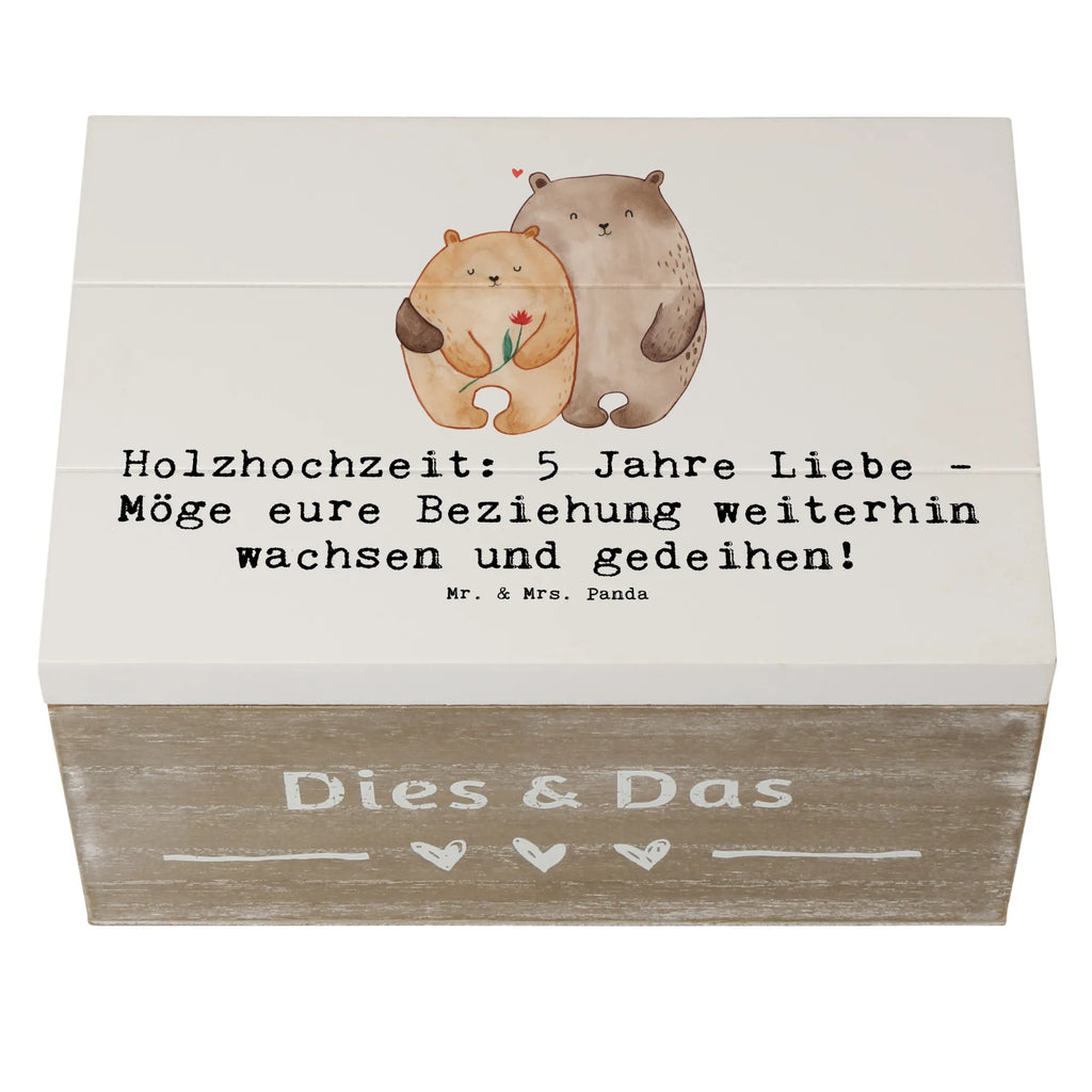Wooden chest Saying Holzhochzeit: 5 Jahre Liebe - Möge eure Beziehung weiterhin wachsen und gedeihen! Erinnerungsbox, Kiste, Dekokiste, Schatzkiste, Aufbewahrungsbox, Erinnerungskiste, Holzkiste, Schatulle, Truhe, Geschenkdose, Geschenkbox, XXL, Hochzeit, Hochzeitsgeschenk, Ehe, Hochzeitsfeier, Trauung, Trauungsgeschenk, Hochzeitskarte, Verlobungsfeier, Verlobungsgeschenk, Hochzeitsgeschenkideen, Hochzeitsgeschenke für Brautpaar