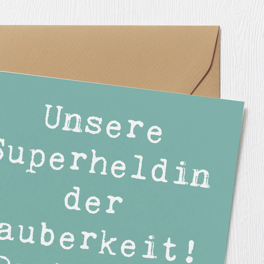 Deluxe Card Saying Unsere Superheldin der Sauberkeit! Danke für alles! Karte, Grußkarte, Klappkarte, Einladungskarte, Glückwunschkarte, Hochzeitskarte, Geburtstagskarte, Hochwertige Grußkarte, Hochwertige Klappkarte
