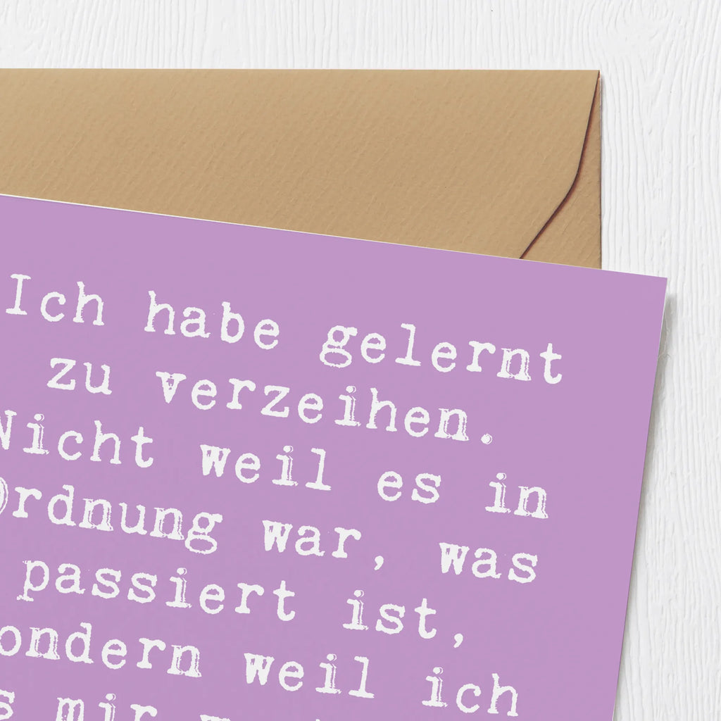 Deluxe Card Saying Ich habe gelernt zu verzeihen. Nicht weil es in Ordnung war, was passiert ist, sondern weil ich es mir wert bin, nach vorne zu blicken. Grußkarte, Einladungskarte, Klappkarte, Karte, Hochwertige Grußkarte, Hochzeitskarte, Glückwunschkarte, Hochwertige Klappkarte, Geburtstagskarte, sprüche, zitate, spruch kollektion, inspiration, motivation, lebensweisheiten, geschenkideen, wanddeko, wohnaccessoires, sprüche sammlung, schöne sprüche, glück, liebe, freude, lächeln, alltag verschönern, nachhaltige geschenke, dekoration, kreativ, einzigartig, shopify, mr and mrs panda