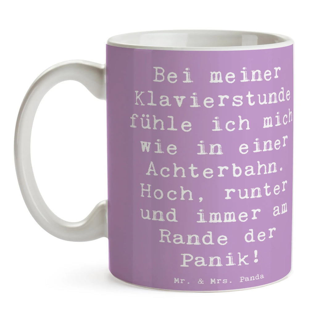 Mug Saying Bei meiner Klavierstunde fühle ich mich wie in einer Achterbahn. Hoch, runter und immer am Rande der Panik! Geschenktasse, Tasse mit Motiven, Keramiktasse, Tasse mit Zitaten, Teetasse, Kaffeetasse, Tasse, Bürotasse, Porzellantasse, Instrumente, Geschenke Musiker, Musikliebhaber