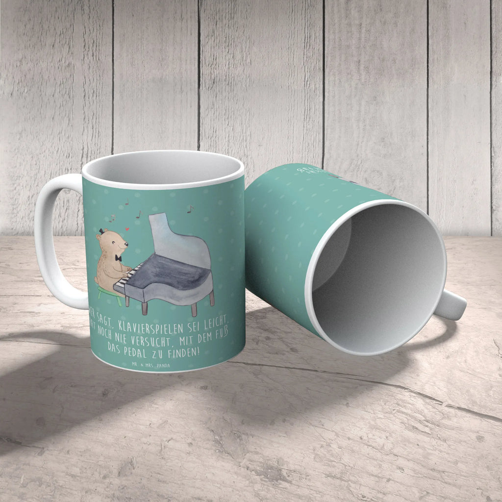 Mug Wer sagt, Klavierspielen sei leicht, hat noch nie versucht, mit dem Fuß das Pedal zu finden! Tasse mit Zitaten, Tasse, Teetasse, Tasse mit Motiven, Keramiktasse, Porzellantasse, Geschenktasse, Bürotasse, Kaffeetasse, Instrumente, Geschenke Musiker, Musikliebhaber