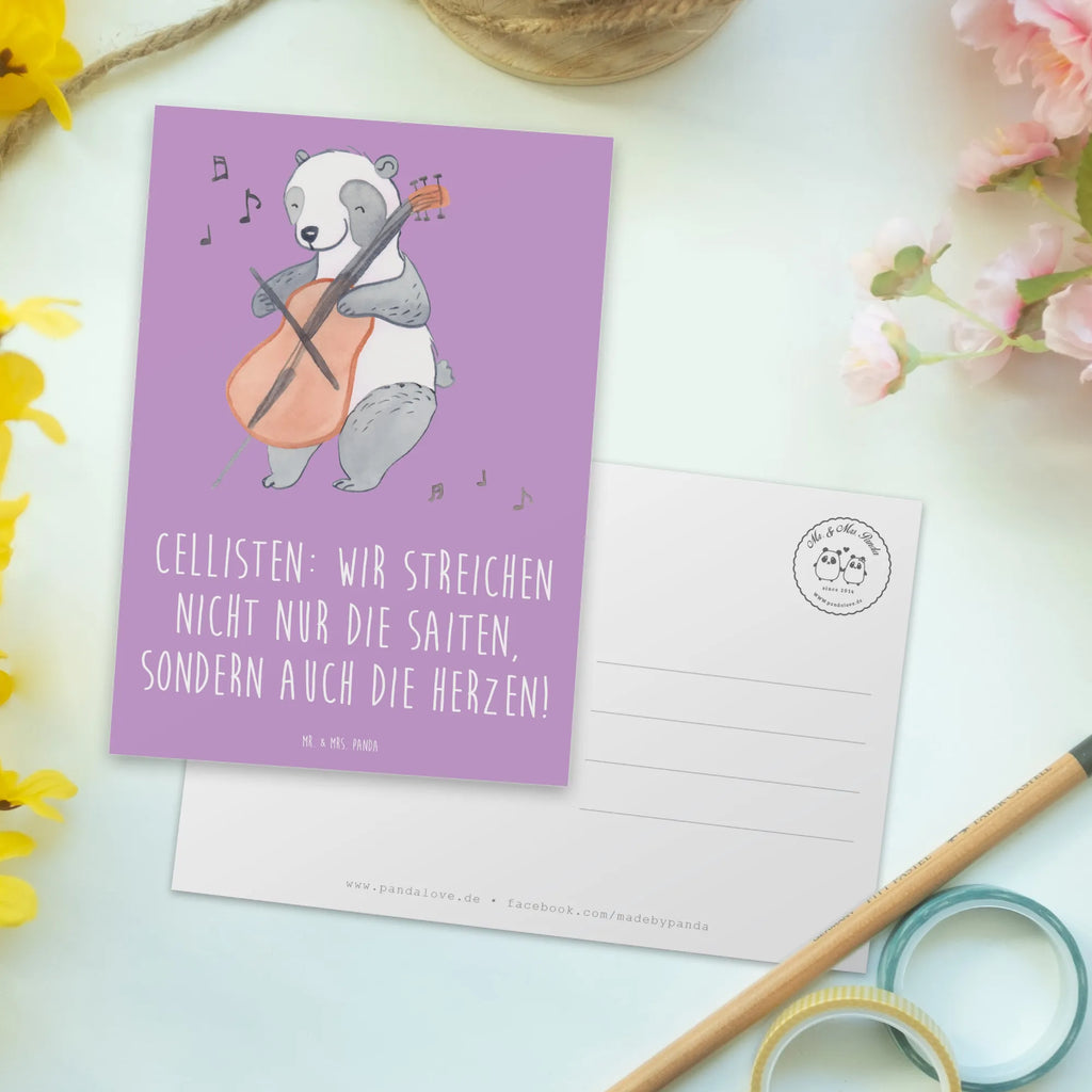 Postcard Cellisten: Wir streichen nicht nur die Saiten, sondern auch die Herzen! Grußkarte, Ansichtskarten, Karte, Ansichtskarte, Postkarte, Einladungskarten Geburtstag, Dankeskarte, Einladung, Einladung Geburtstag, Geburtstagskarte, Einladungskarte, Geschenkkarte, Instrumente, Geschenke Musiker, Musikliebhaber